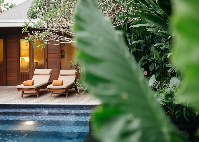 Awarta Luxury & Bali 酒店 5*