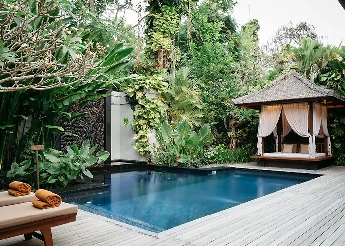 Awarta Luxury & Bali 酒店 努沙杜瓦